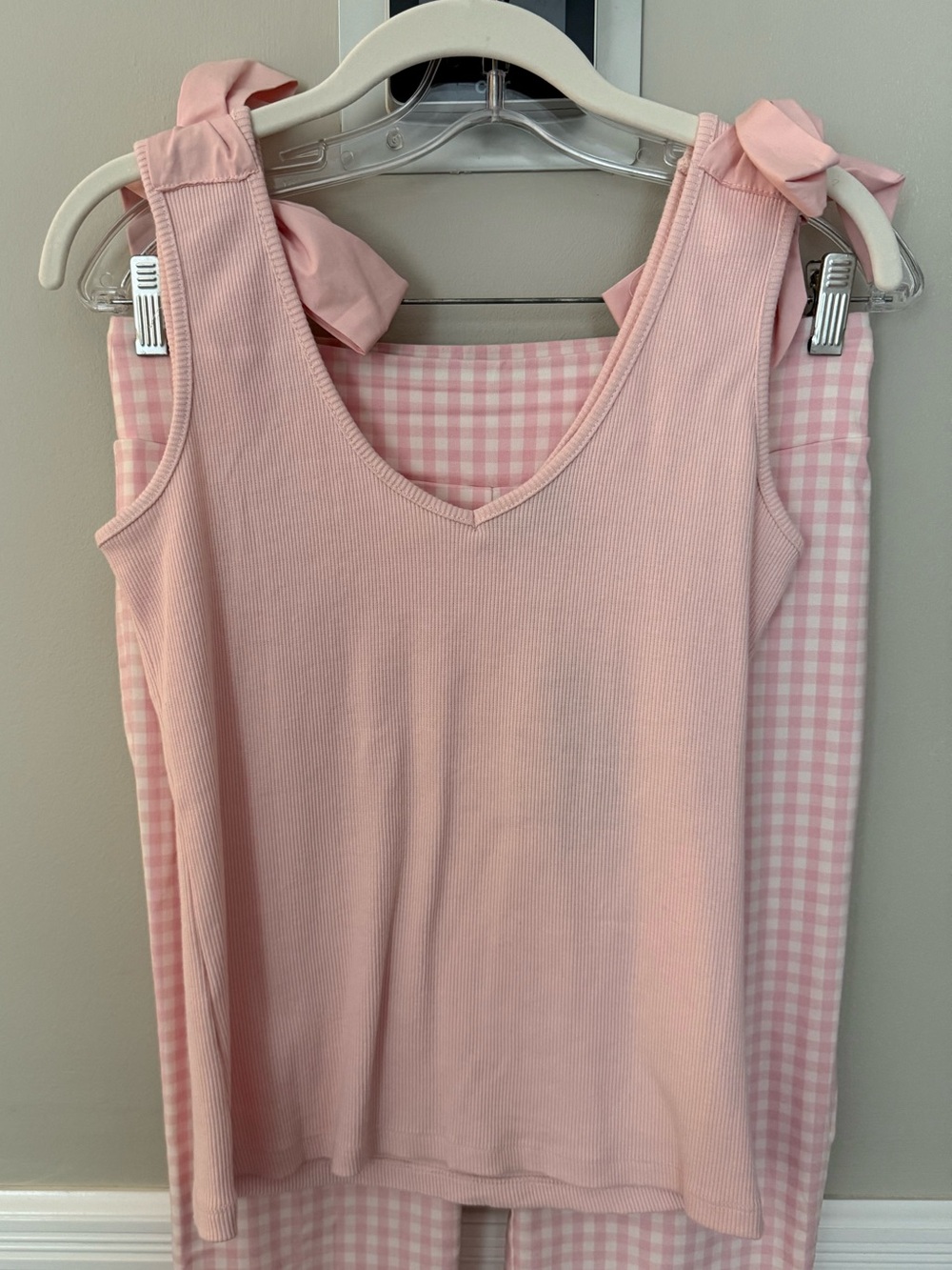 NWT French Connection Pink Ribbed V-Neck Tank with Tie Straps Size Small